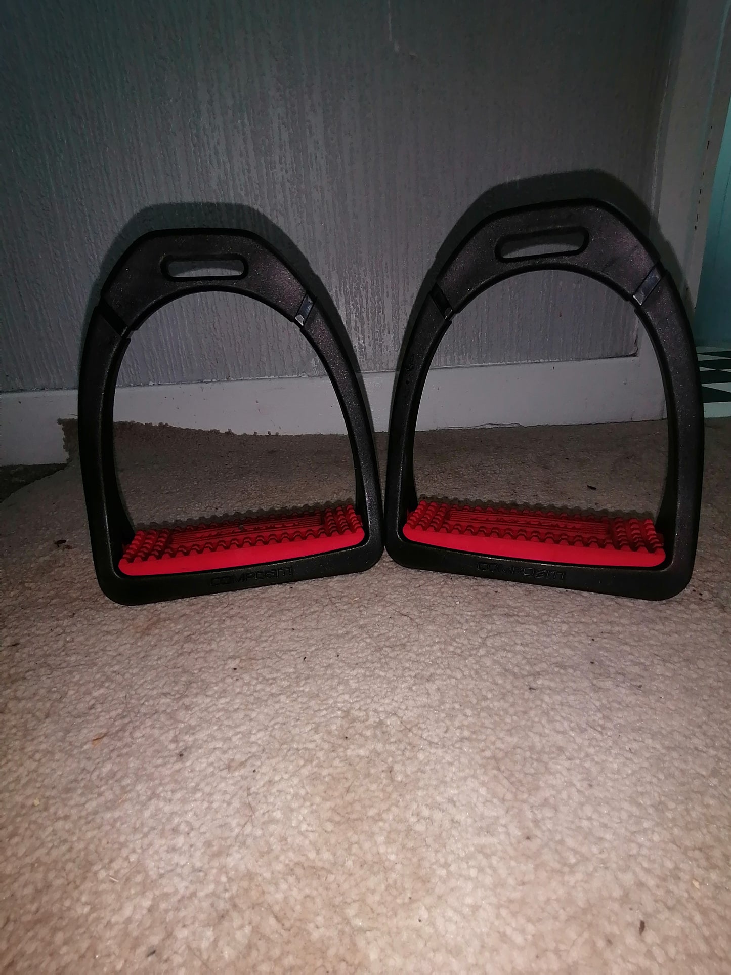 Compositi Adult Stirrups