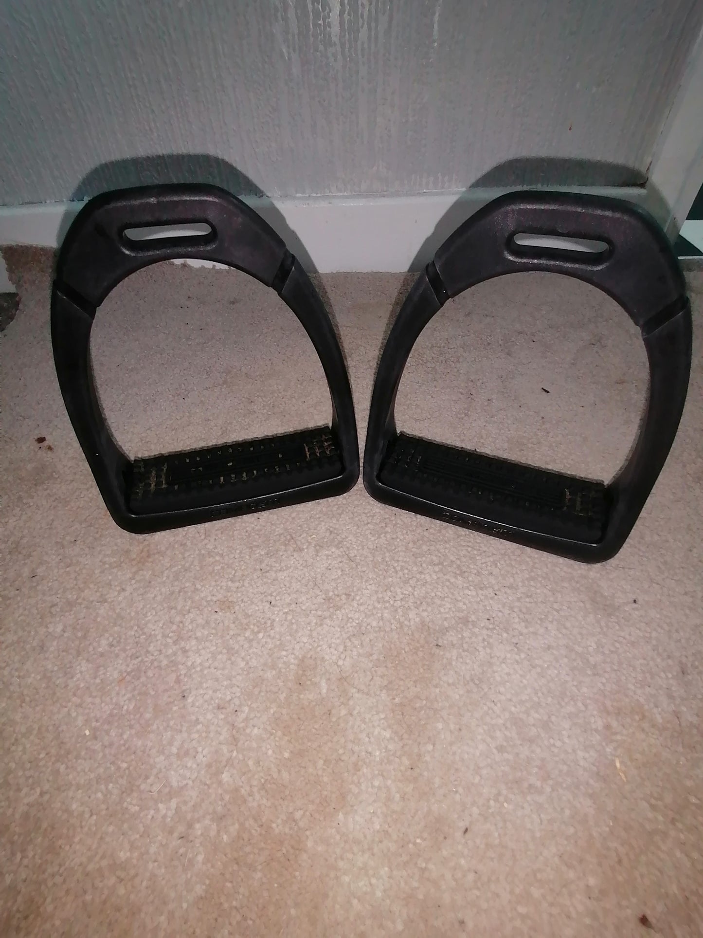 Compositi Adult Stirrups