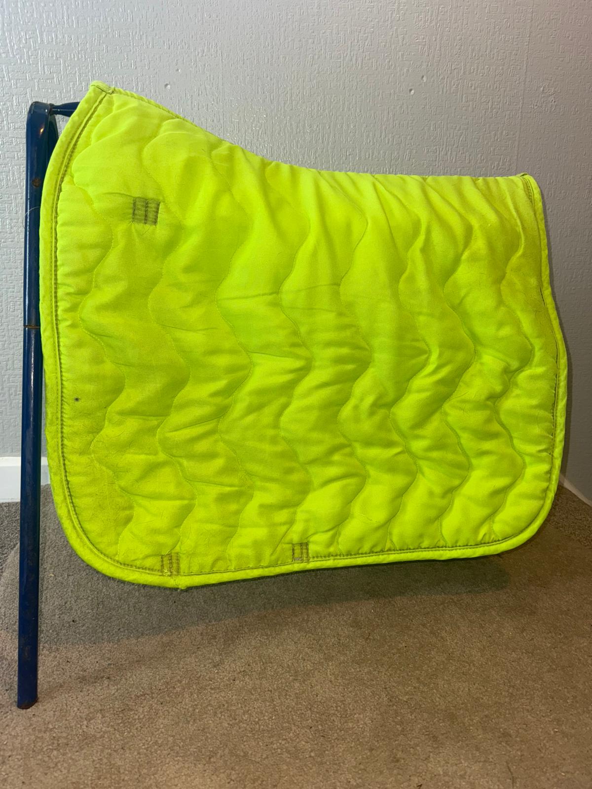 HKM Hi-Viz Saddle Pad