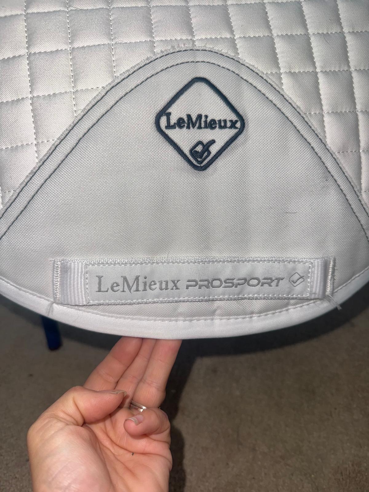 Le Mieux GP Numnah Large GP Numnah