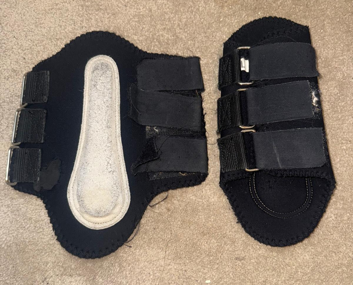 Brushing Boots Size large