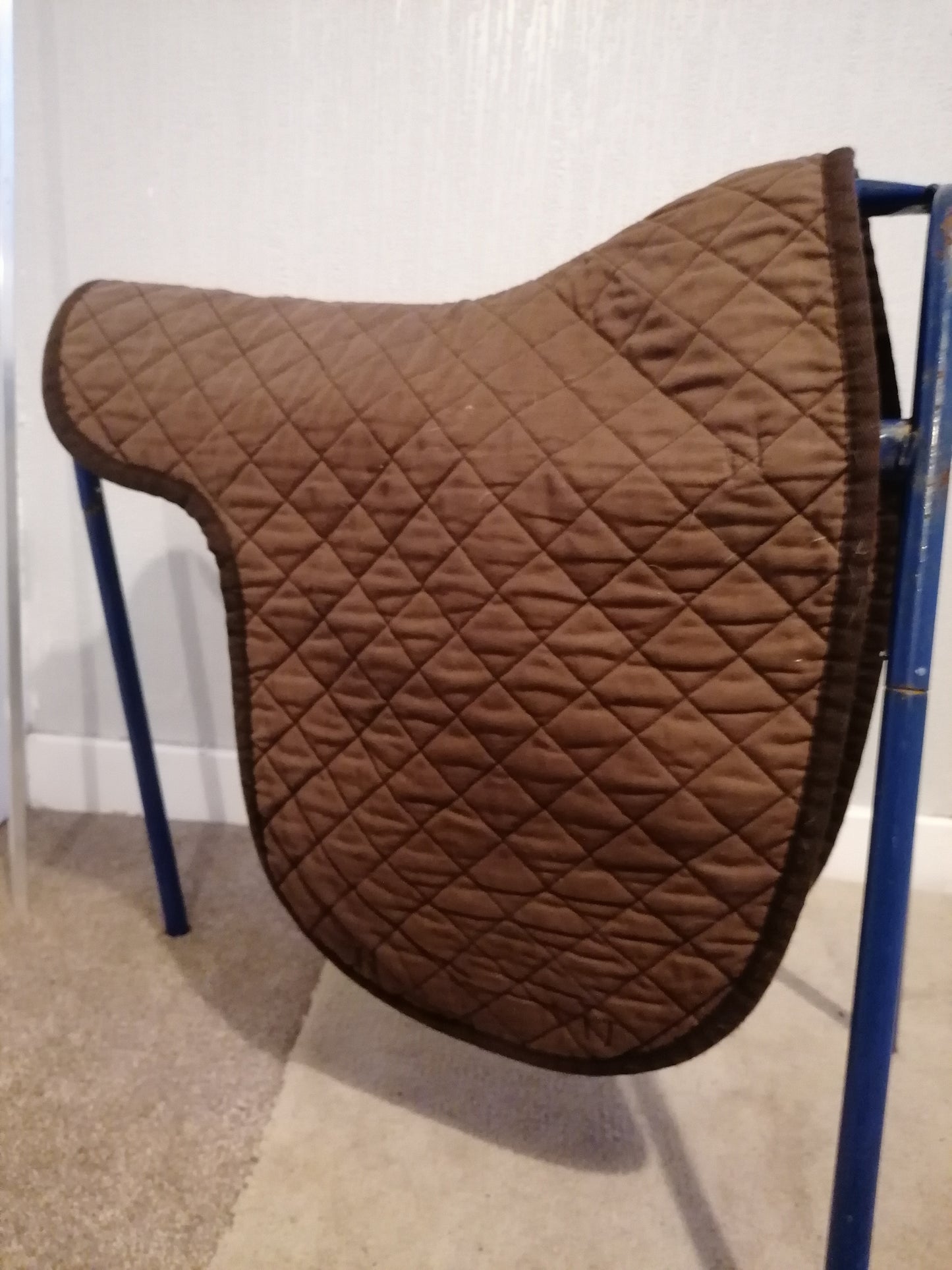 Nuumed Brown Show Pad