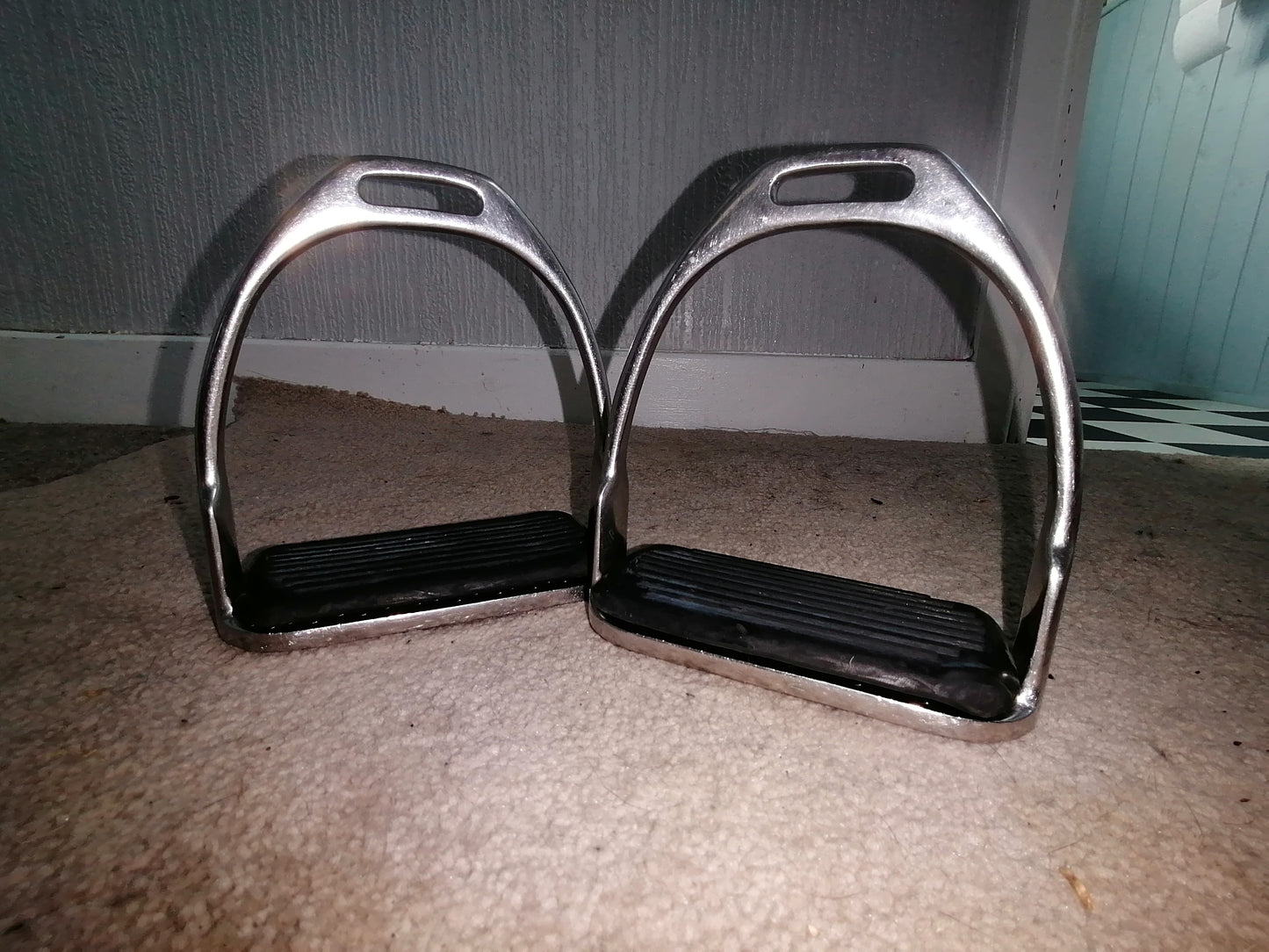 Stirrups 4.5”