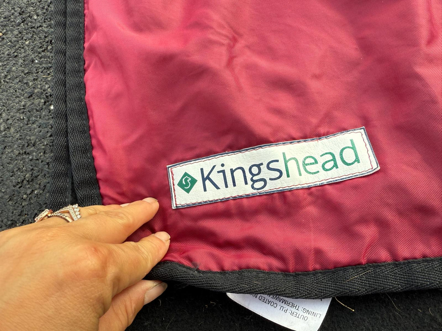 Kingshead Ride On Rug