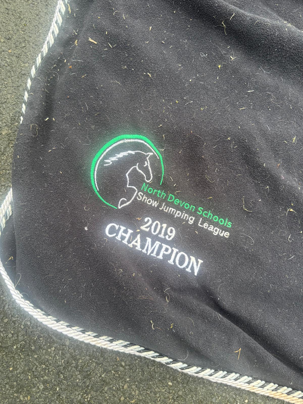 4’9 Champs Rhinegold Fleece